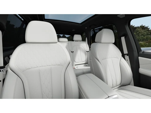 New 2026 Tanzanite Blue II Metallic BMW X5 M60i image 11
