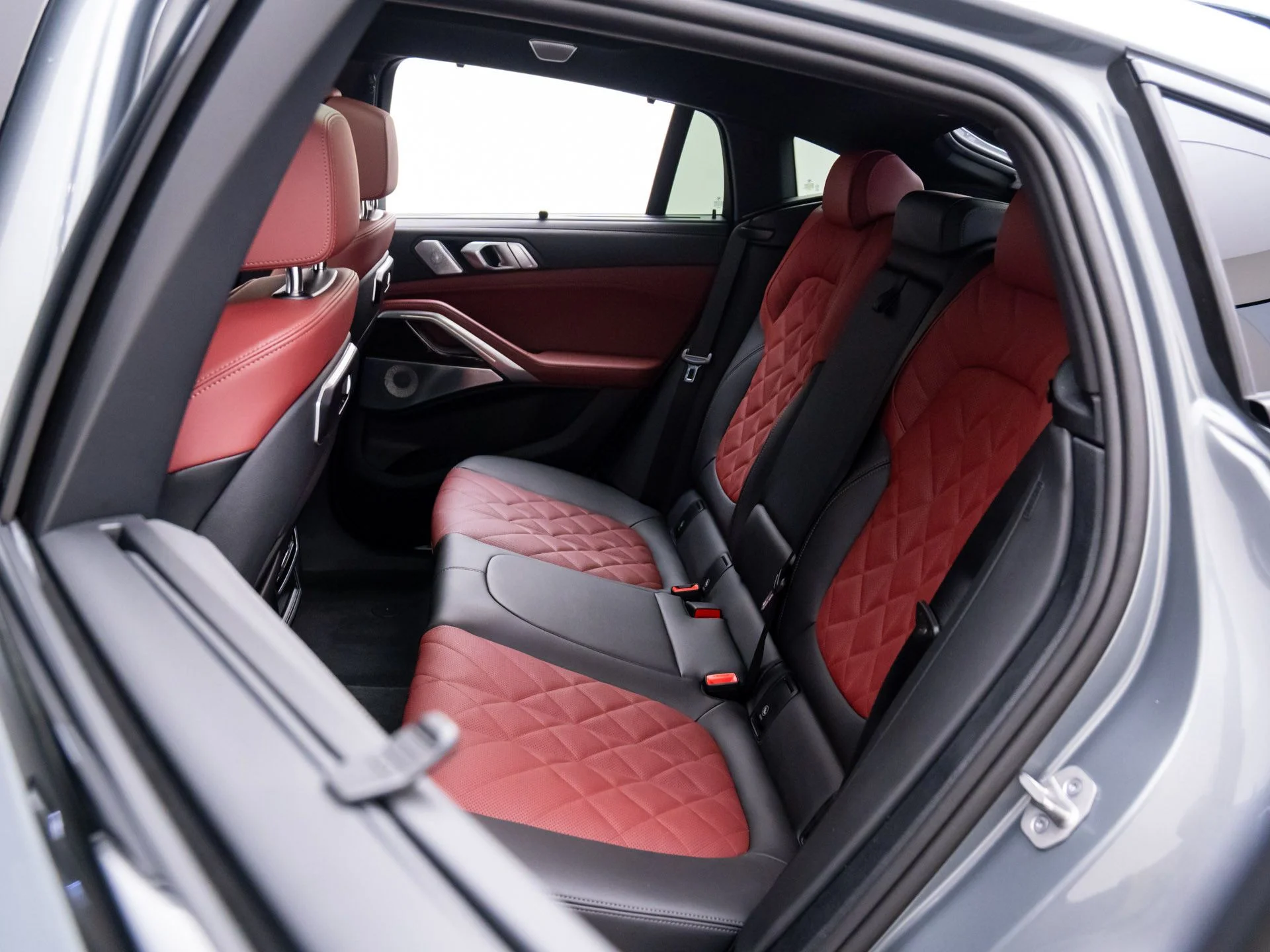 New 2026 Gray BMW M60i image 16