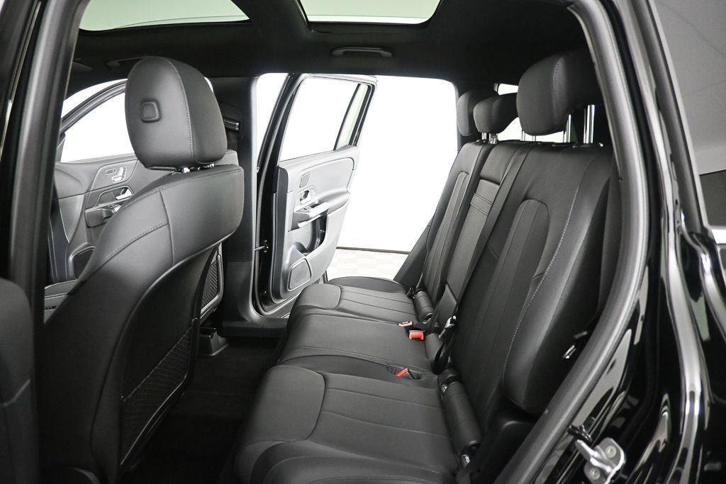 New 2026 Night Black Mercedes-Benz GLB 250 image 58