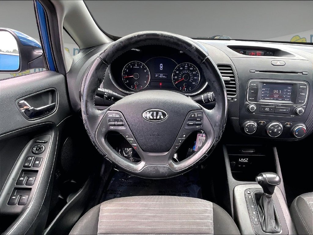 Used 2014 Abyss Blue Kia EX image 16