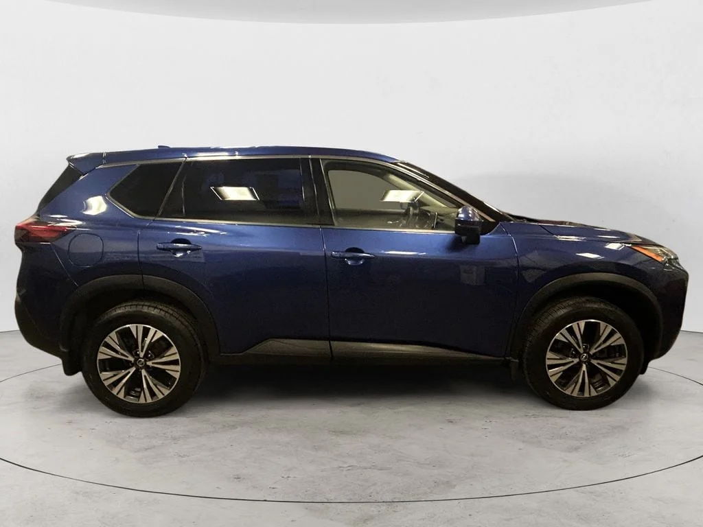 Used 2021 Caspian Blue Nissan SV image 7