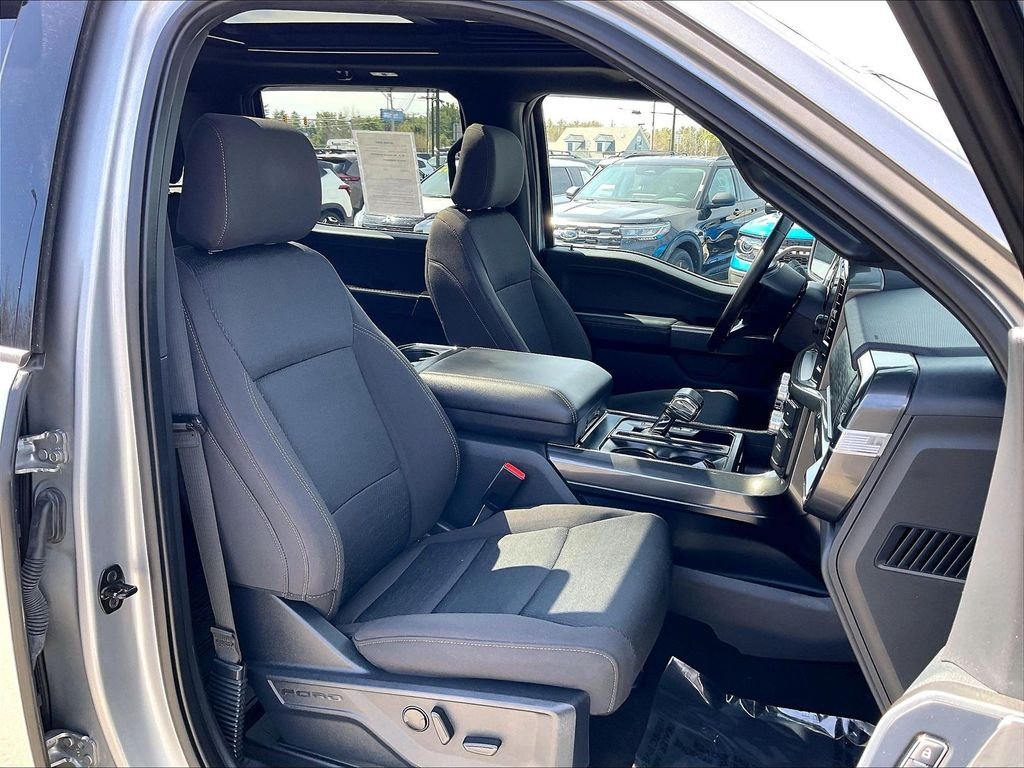 Used 2023 Iconic Silver Metallic Ford XLT image 10