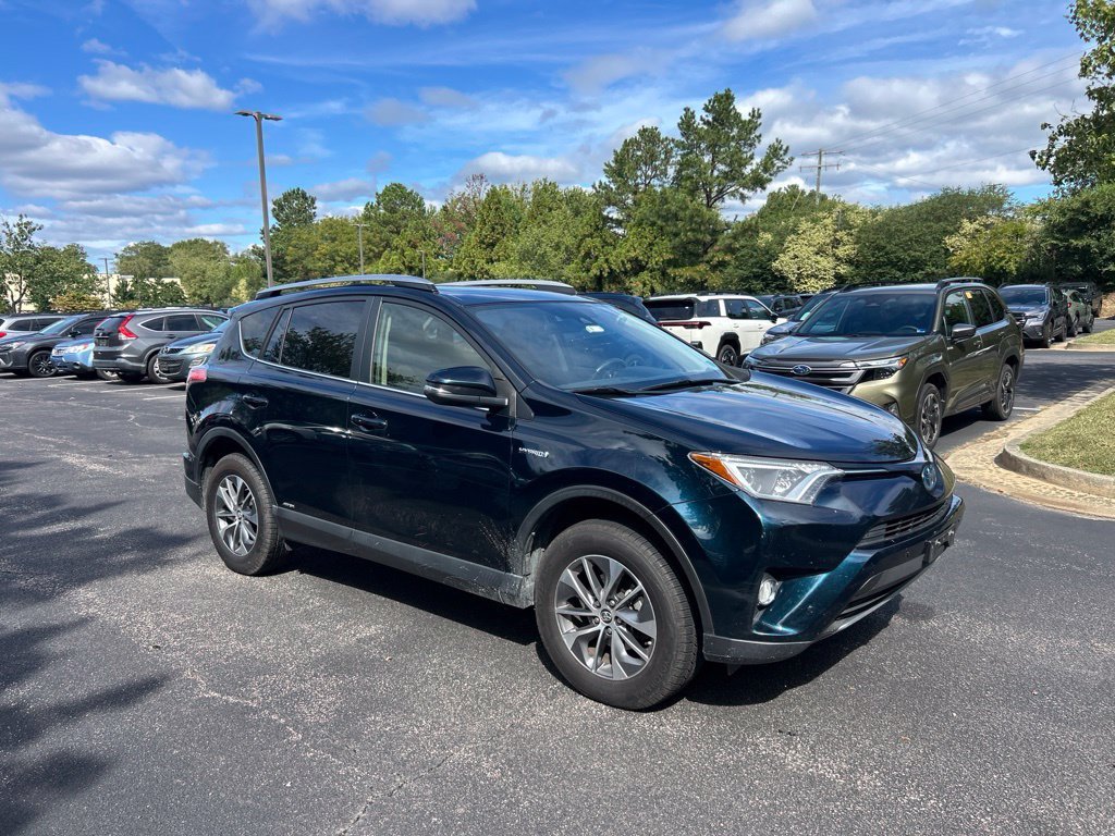 2018 Toyota RAV4 Hybrid XLE AWD photo