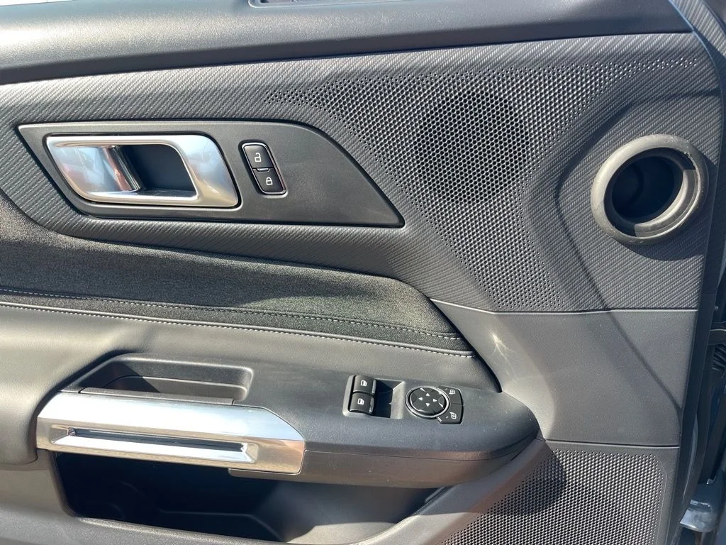 2026 Ford Mustang EcoBoost Fastback - Photo 5