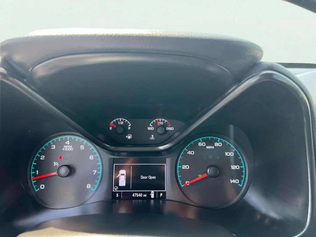 Used 2022 Summit White Chevrolet LT image 13