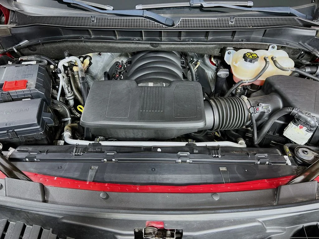 Used 2023 Red Chevrolet RST image 32