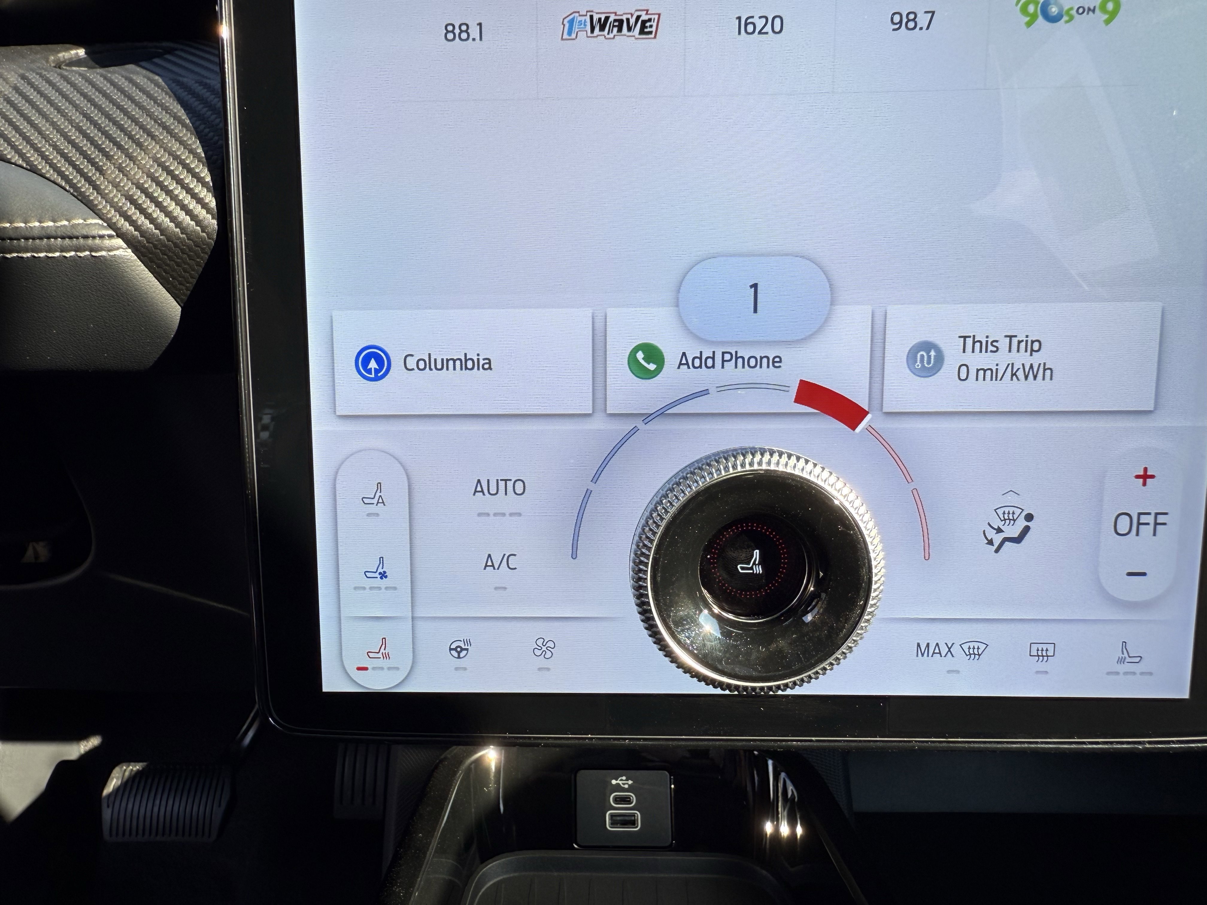 2025 Ford Mustang Mach-E Premium - Photo 25