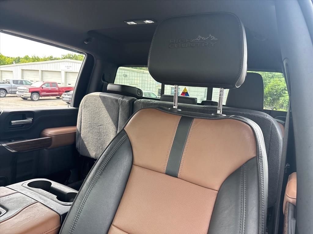Used 2020 White Chevrolet High Country image 20