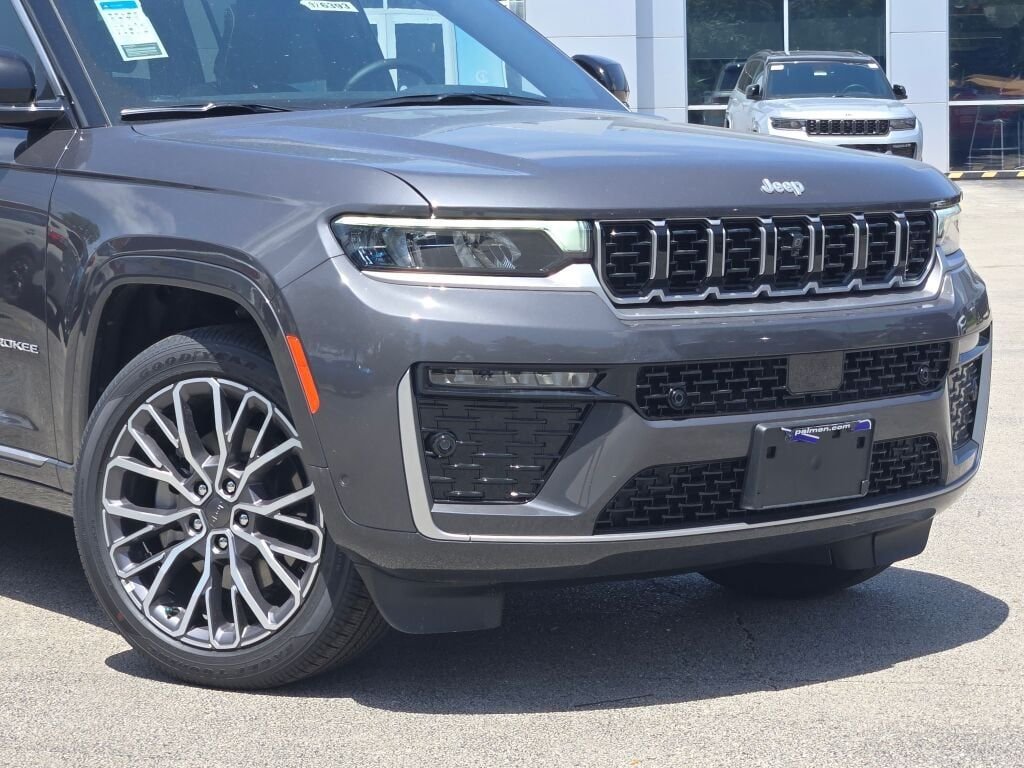 New 2026 Baltic Gray Metallic Clear-Coat Exterior Paint Jeep Summit image 2