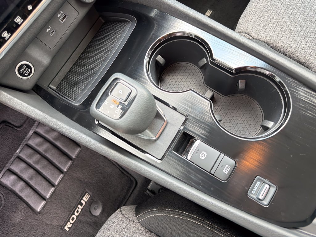 2023 Nissan Rogue SV - Photo 25