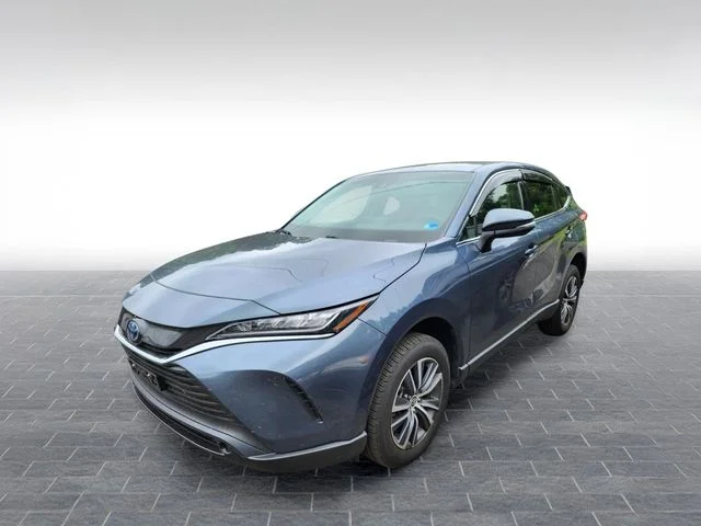 Used 2022 Gray Toyota LE image 2