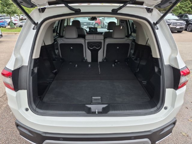 Used 2024  Honda Touring image 28