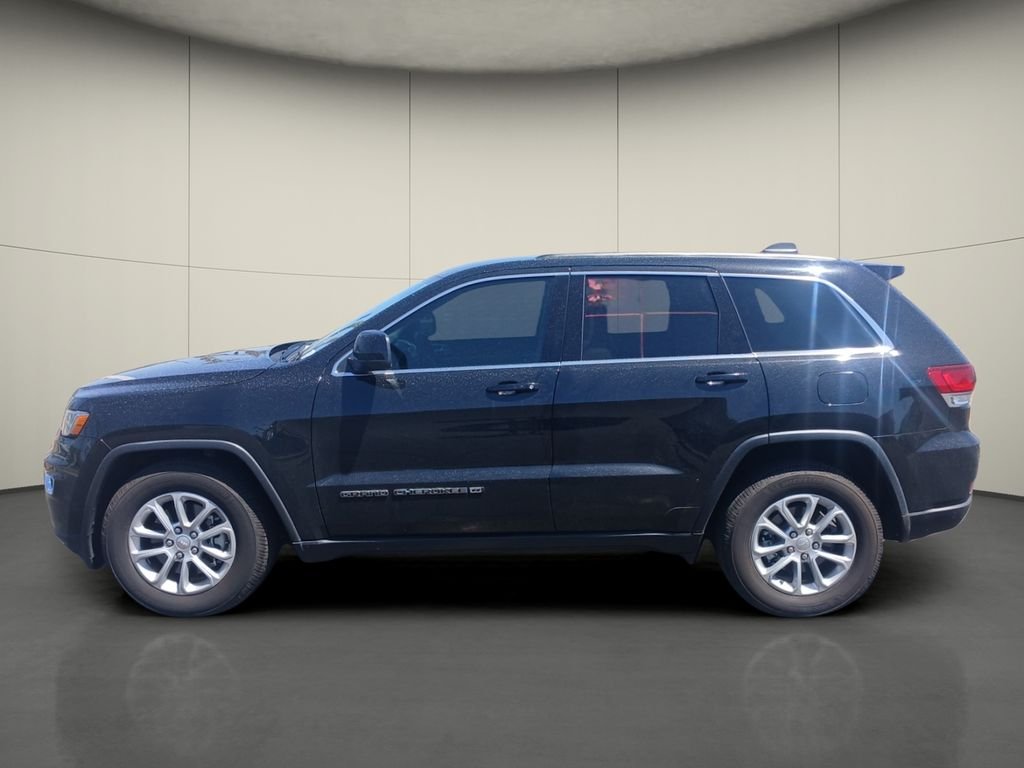 Used 2022 Black Jeep Laredo E image 4