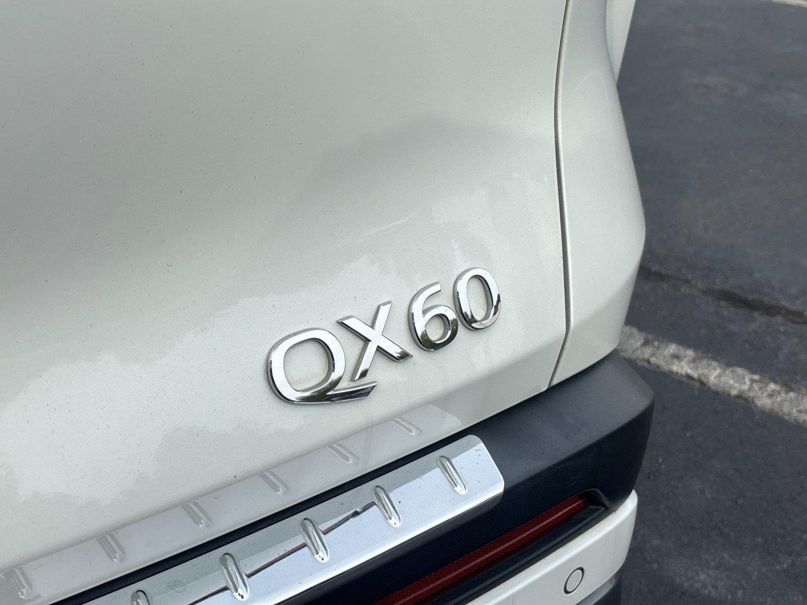 Used 2023 Majestic White INFINITI SENSORY image 11