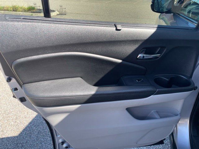 Used 2019 Lunar Silver Metallic Honda EX-L image 29