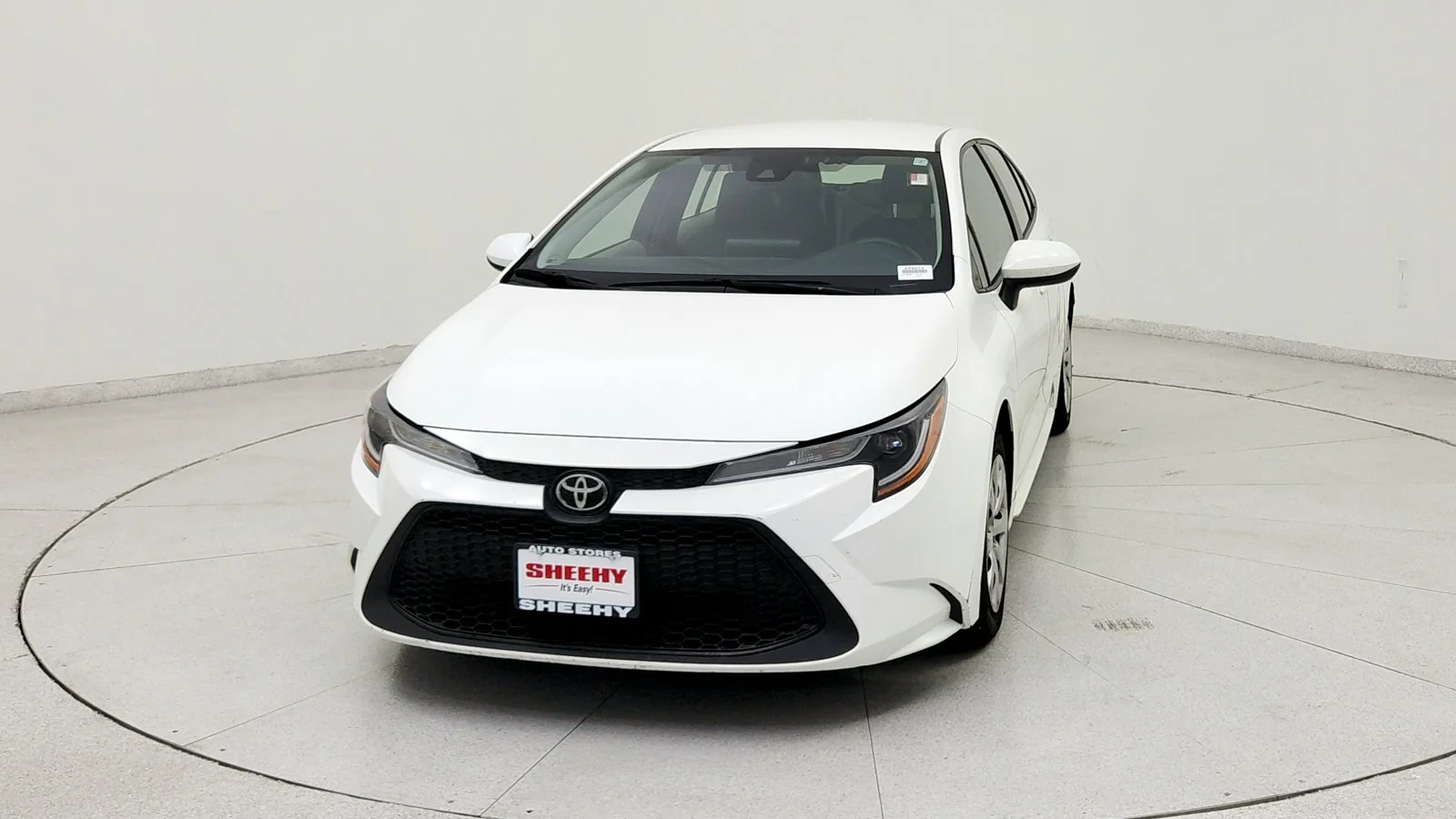 Used 2022 White Toyota LE image 2