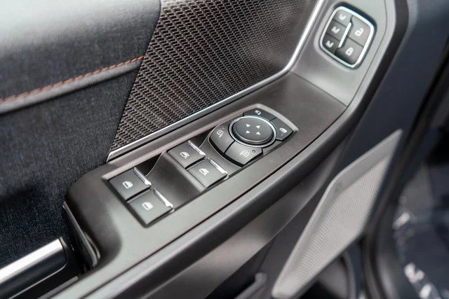 Used 2023 Gray Ford Raptor image 21