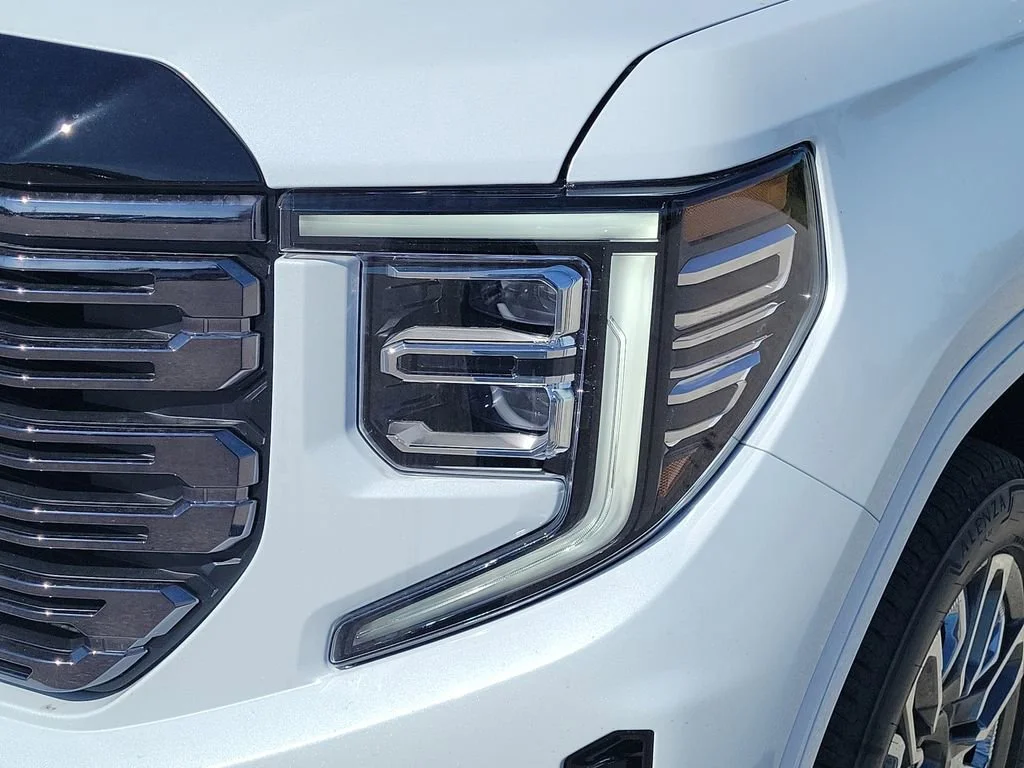 New 2026 Glacier White Tricoat GMC Denali Ultimate image 26