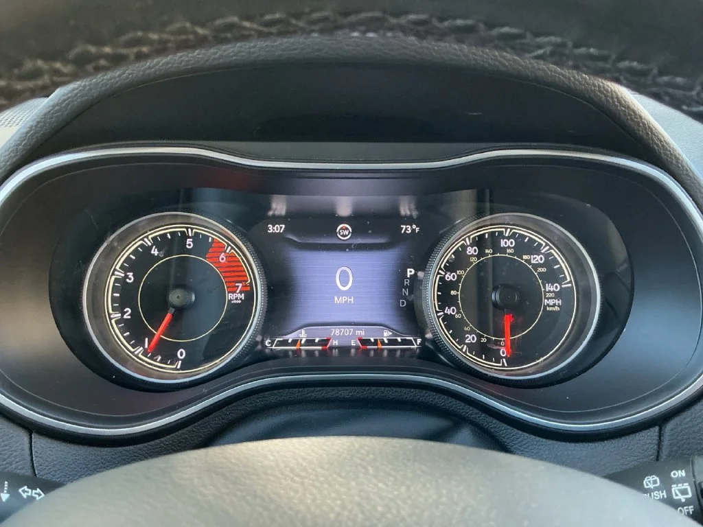Used 2021 White Jeep Latitude Lux image 13