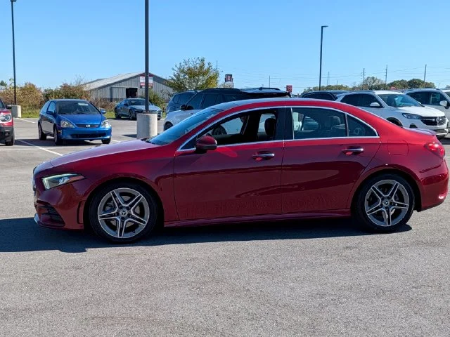 Used 2021  Mercedes-Benz A 220 image 4
