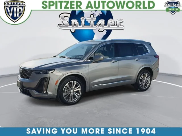 Used 2025 Silver Cadillac Premium Luxury image 4