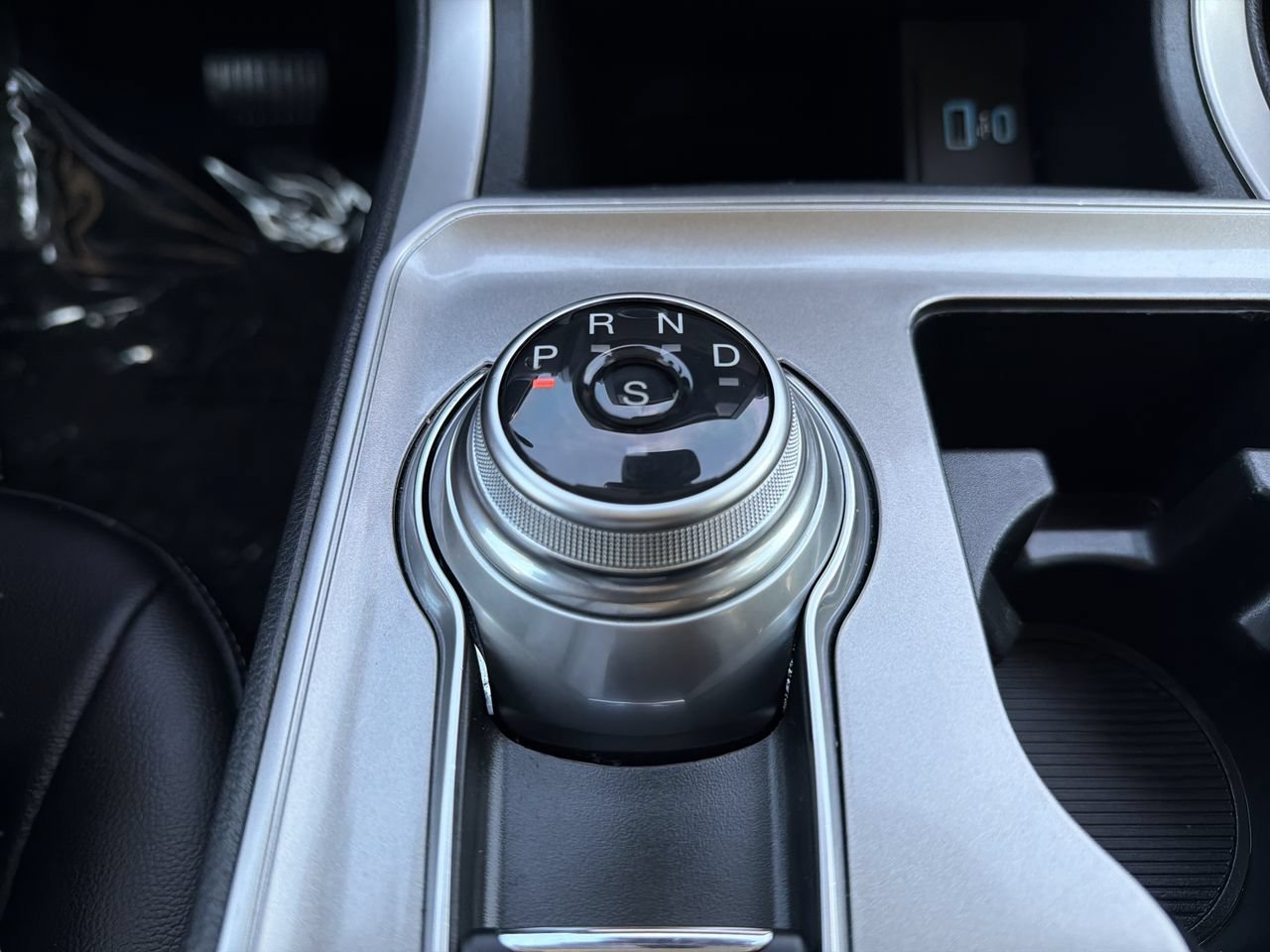 Used 2023 Black Metallic Ford SEL image 24