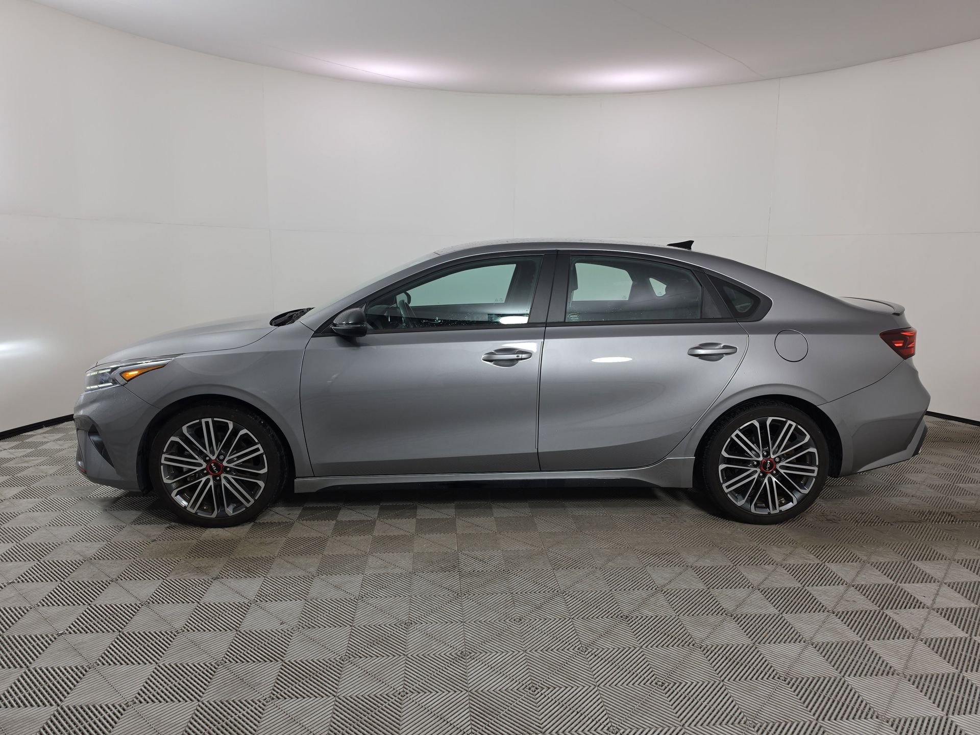 Used 2024 Gray Kia GT image 4