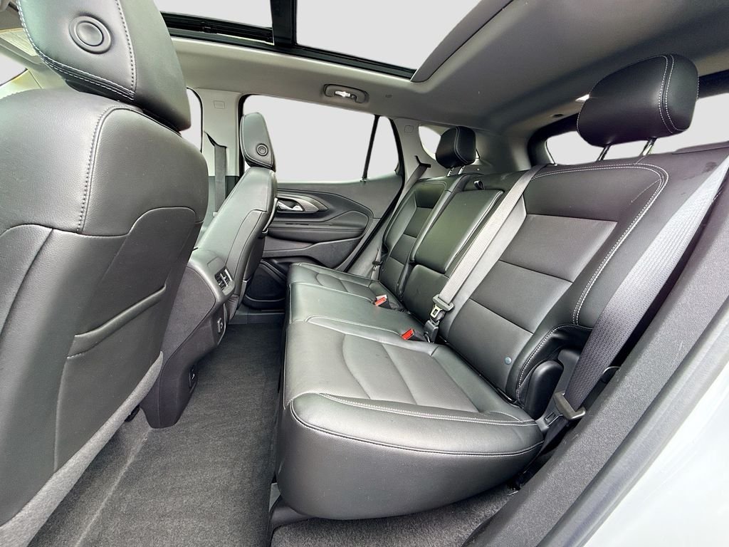 Used 2022 Summit White GMC SLT image 24