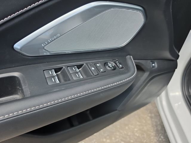 Used 2022 White Acura w/Technology Package image 19