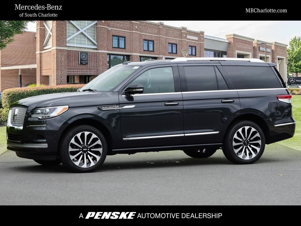2024 Lincoln Navigator Reserve 4WD's photo