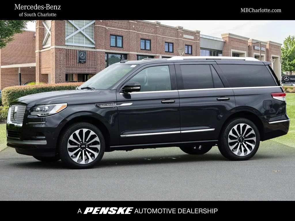 2024 Lincoln Navigator Reserve 4WD's photo