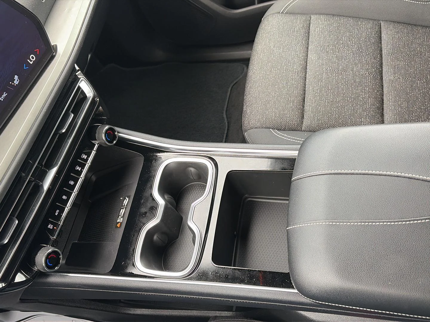 Used 2025 Mosaic Black Metallic Chevrolet LT image 23