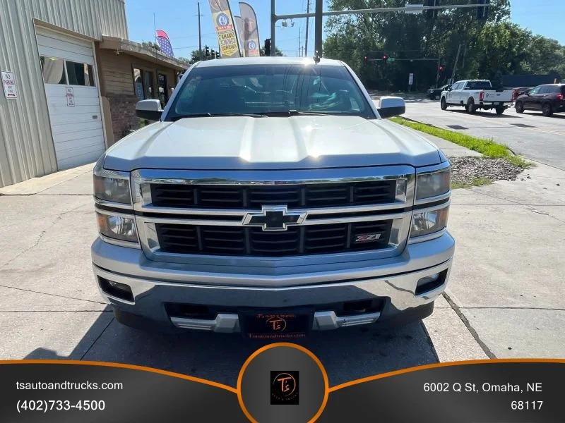 Used 2015 Silver Chevrolet Z71 LT Pickup 4D 5 3/4 ft image 3