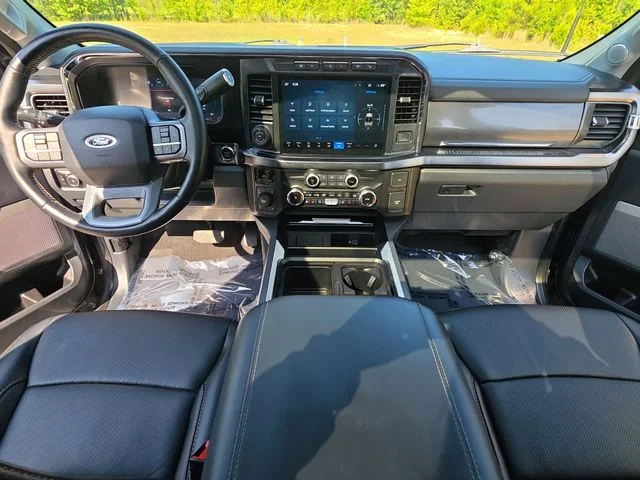 Used 2024 Gray Ford Lariat image 10