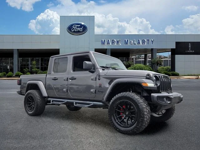 Used 2022 Gray Jeep Sport image 7