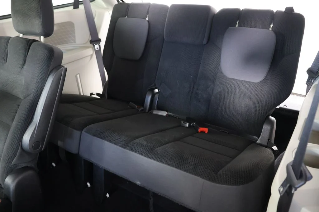 Used 2019 White Dodge SE image 15