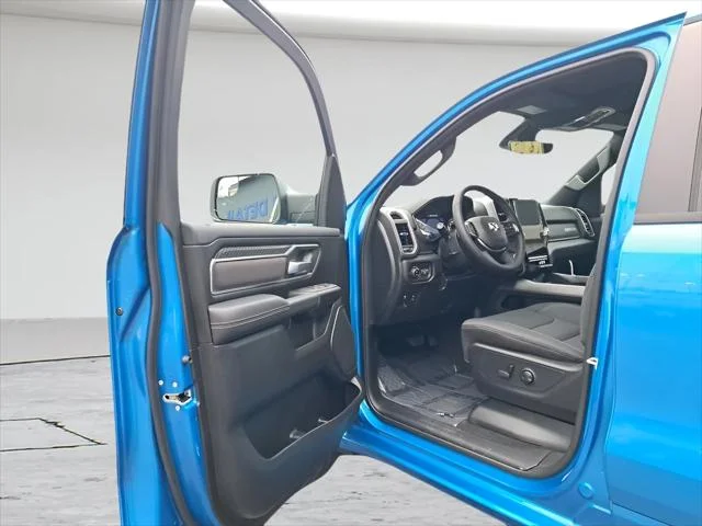 New 2026 Hydro Blue Pearl-Coat Exterior Paint RAM BIG HORN image 9