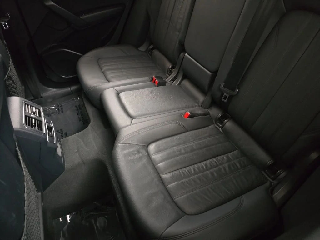 Used 2018  Audi 2.0T Premium image 17