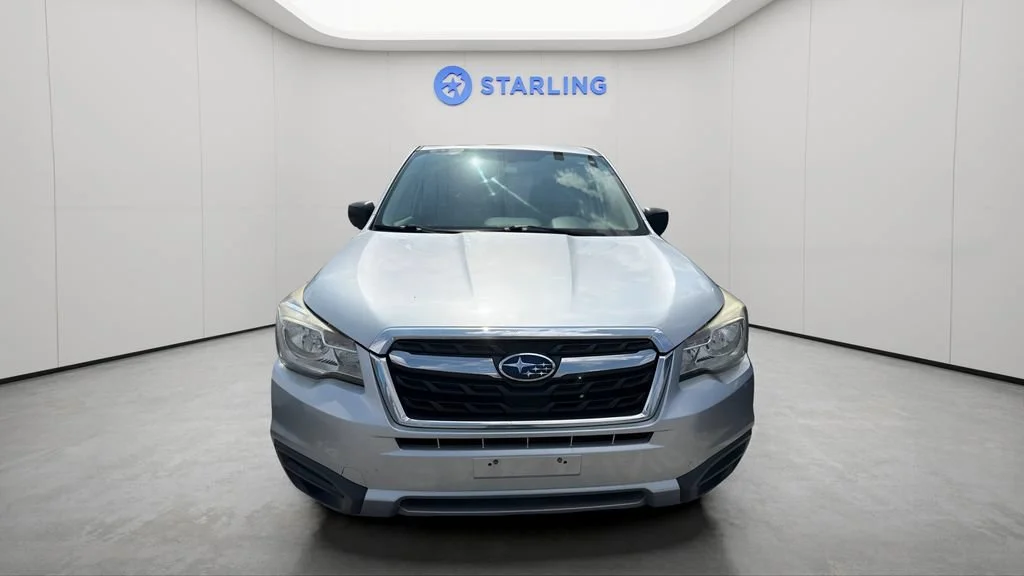 Used 2017 Silver Subaru 2.5i image 2