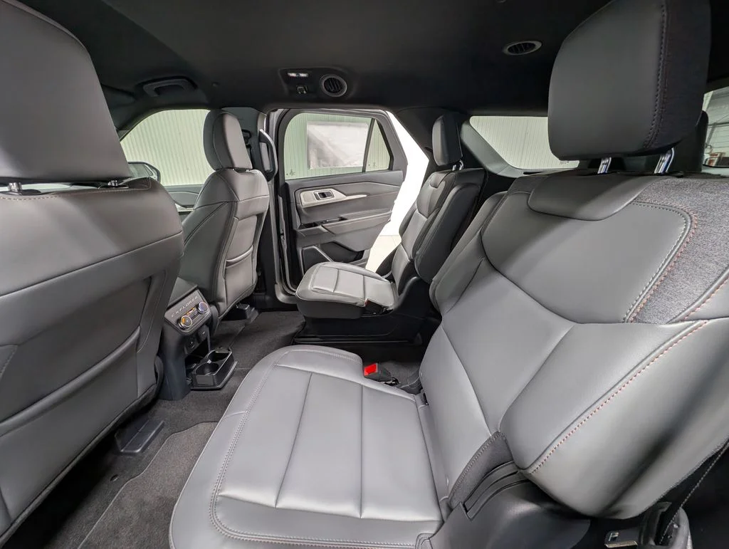 New 2027 Avalanche Gray Ford Active image 14