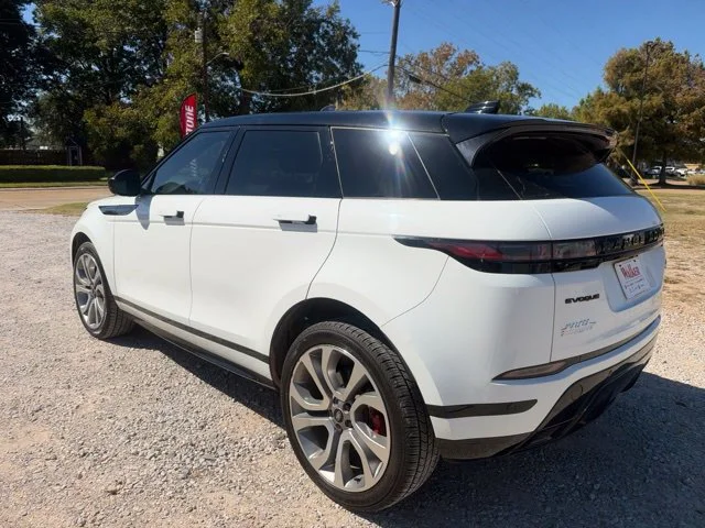 Used 2022 White Land Rover R-Dynamic SE image 9