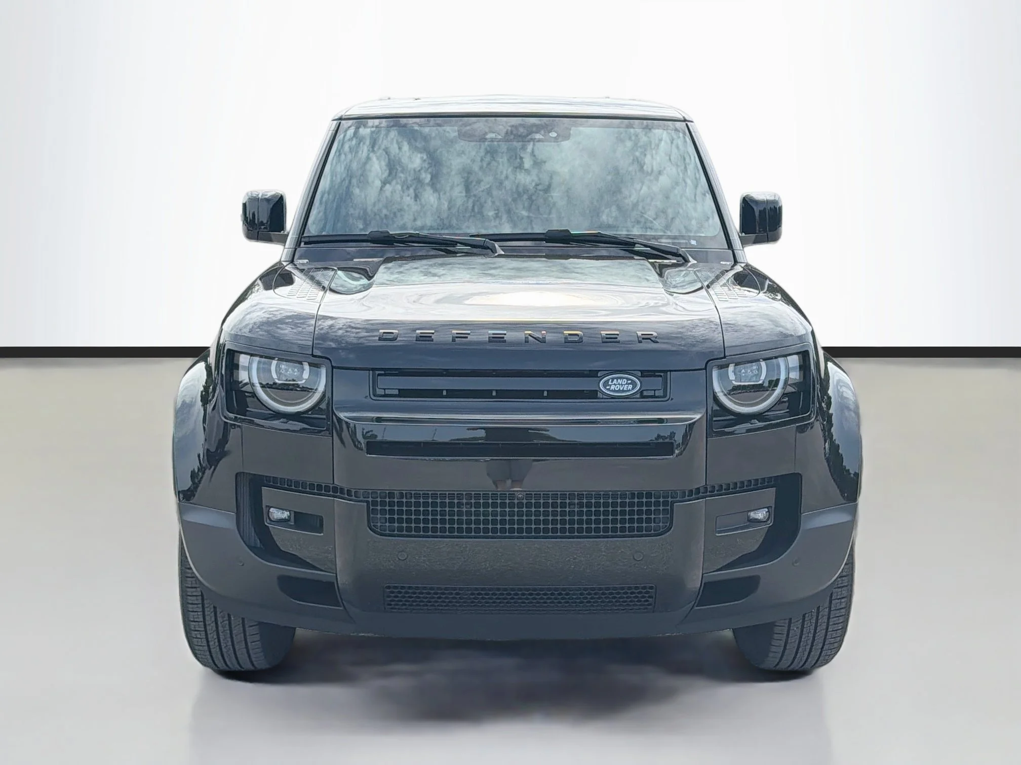 New 2026 Santorini Black Land Rover S image 8