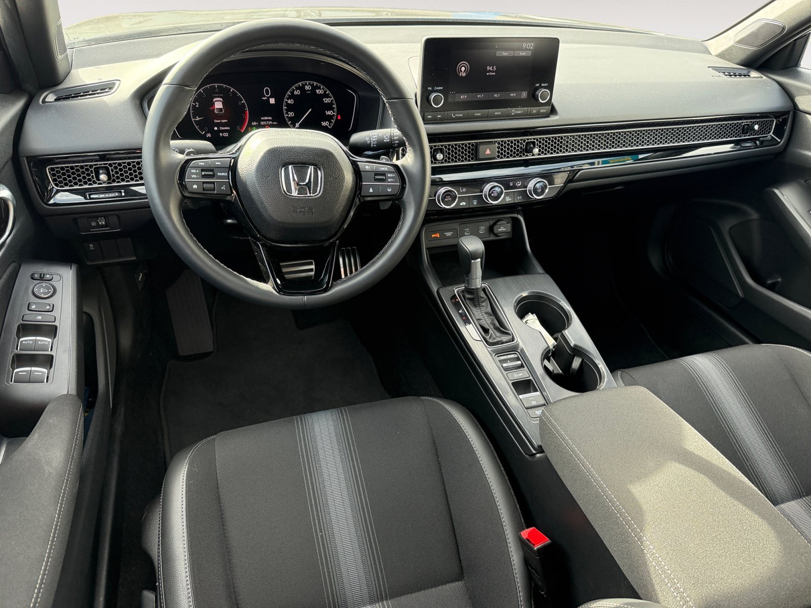 2025 Honda Civic Hatchback Sport - Photo 15