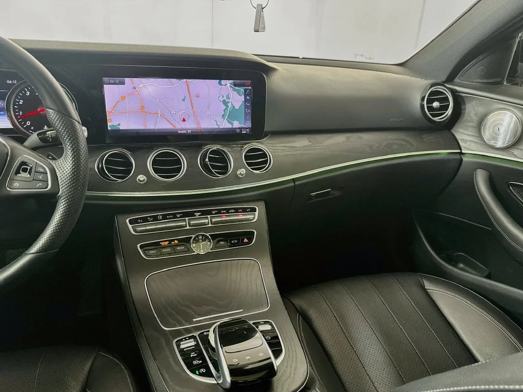 Used 2018 White Mercedes-Benz E 300 image 28