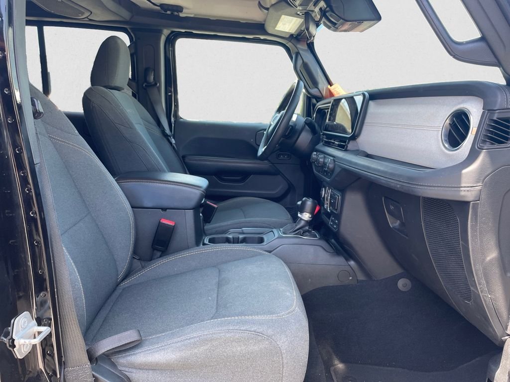 Used 2024 Black Clearcoat Jeep Sahara image 15