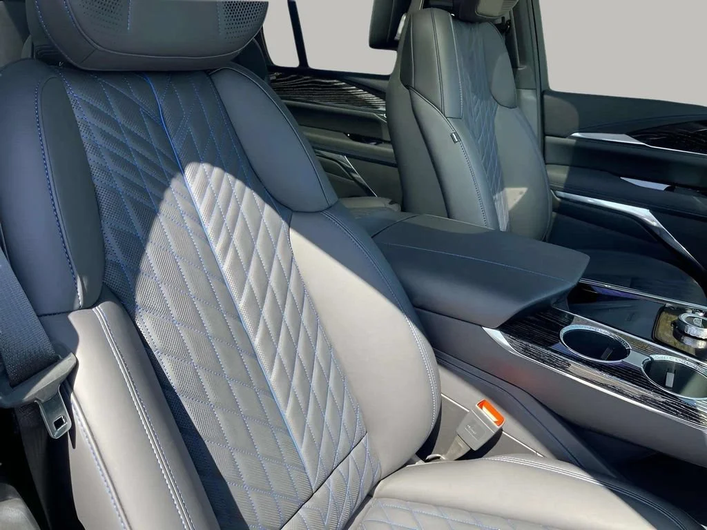 2025 Cadillac Escalade IQ Sport 1 - Photo 17