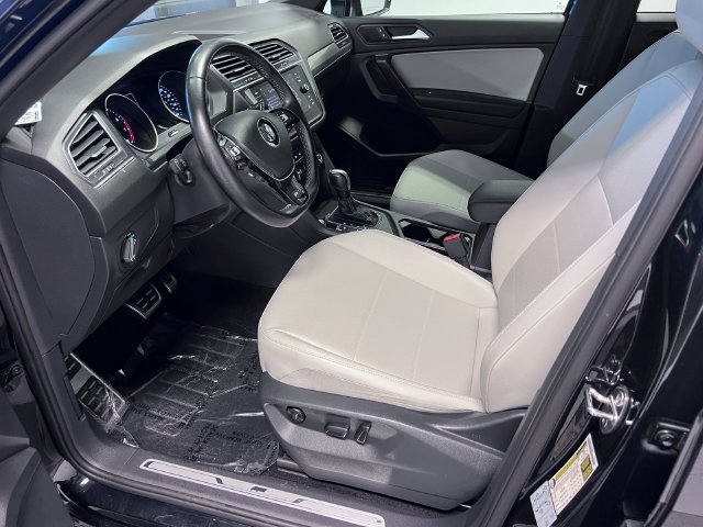 2021 Tiguan 2.0T SE R-Line Black Black · photo 7
