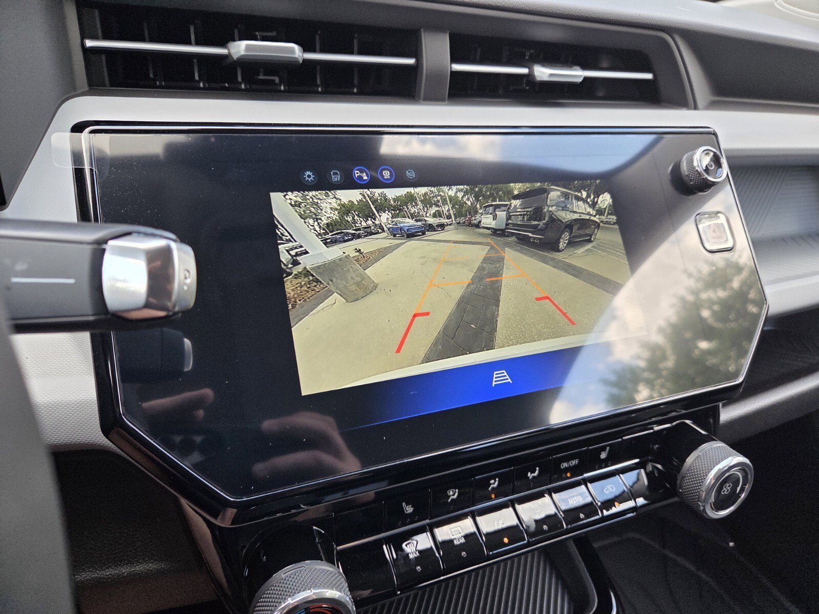 2027 Chevrolet Bolt LT - Photo 35