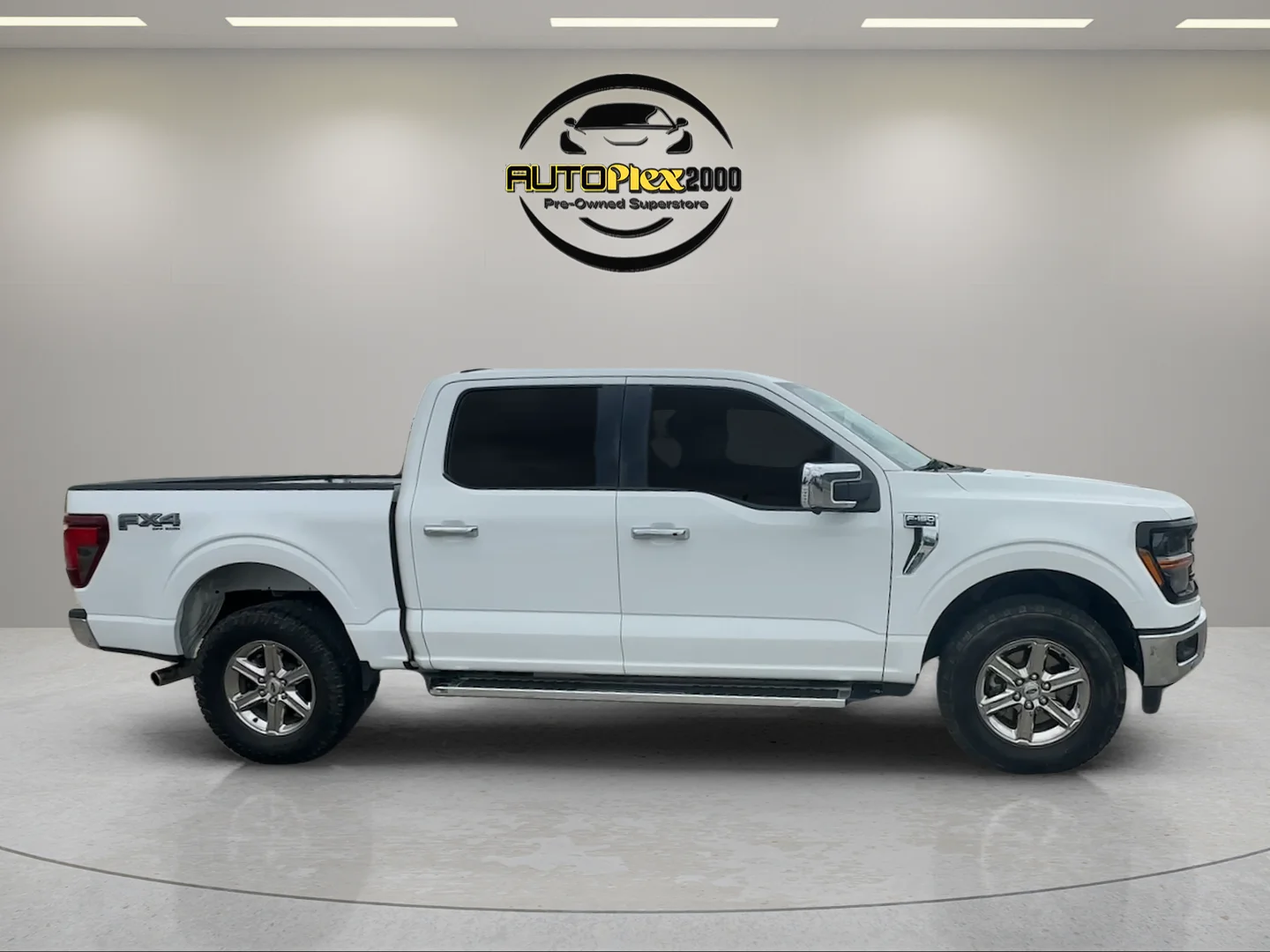 Used 2024 White Ford XLT image 8