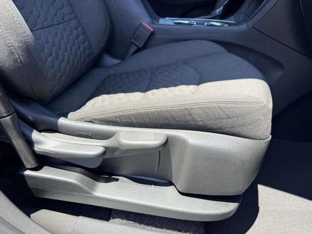 Used 2020 Blue Chevrolet LT image 9